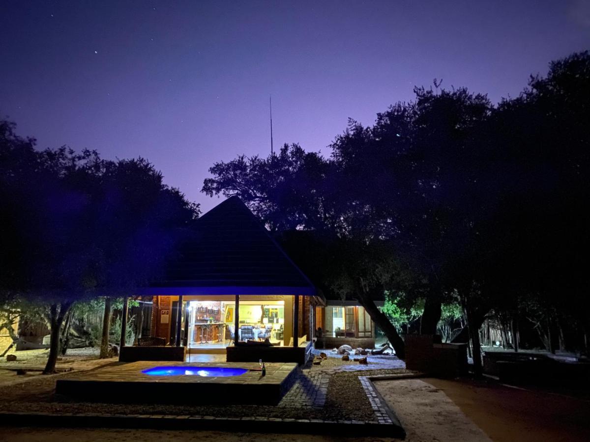 Twiga Lodge Mabalingwe Bela-Bela Ngoại thất bức ảnh