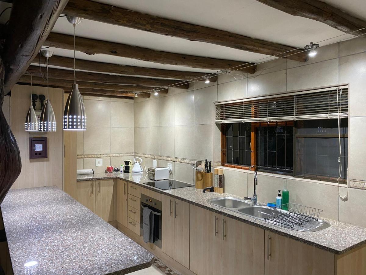 Twiga Lodge Mabalingwe Bela-Bela Ngoại thất bức ảnh