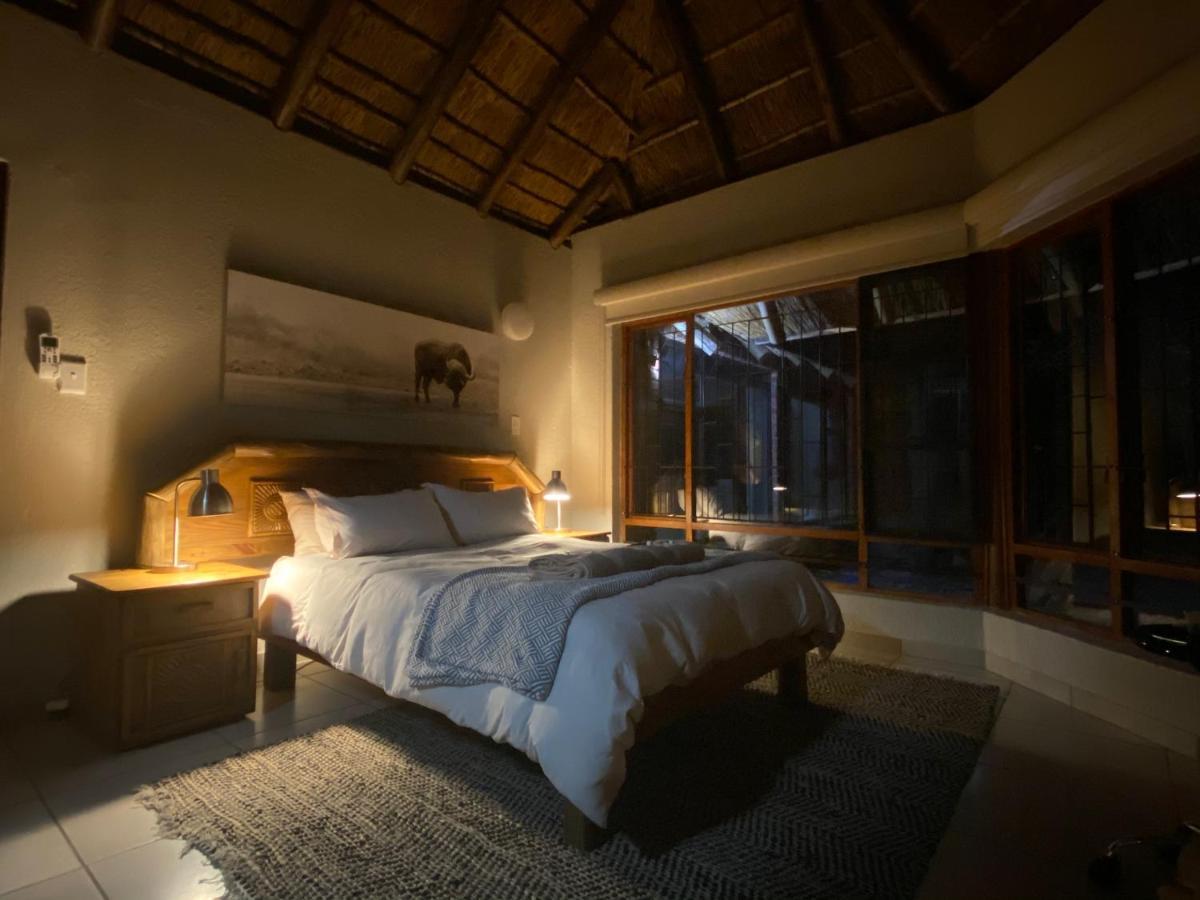Twiga Lodge Mabalingwe Bela-Bela Ngoại thất bức ảnh
